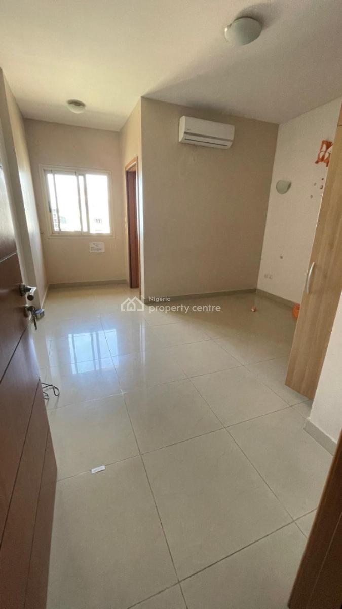 Massive 4 Bed Apartment in Banana Island, Banana Island, Ikoyi, Lagos, Flat / Apartment for Rent