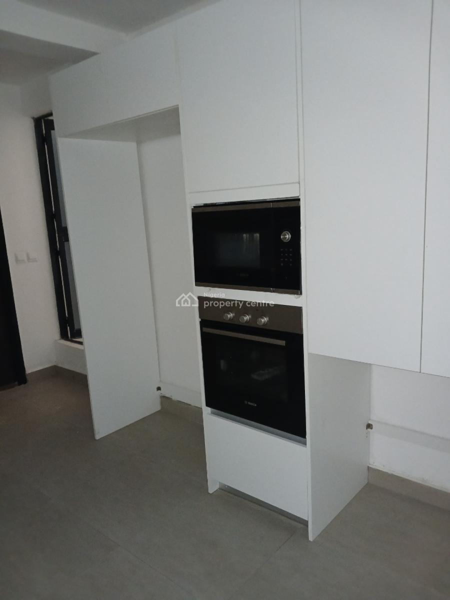 2, Lekki Phase 1, Lekki, Lagos, Flat / Apartment for Rent