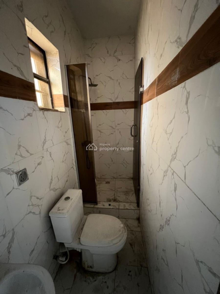 Standard Single Room Shared Apartment, Ikota, Lekki, Lagos, Flat / Apartment for Rent