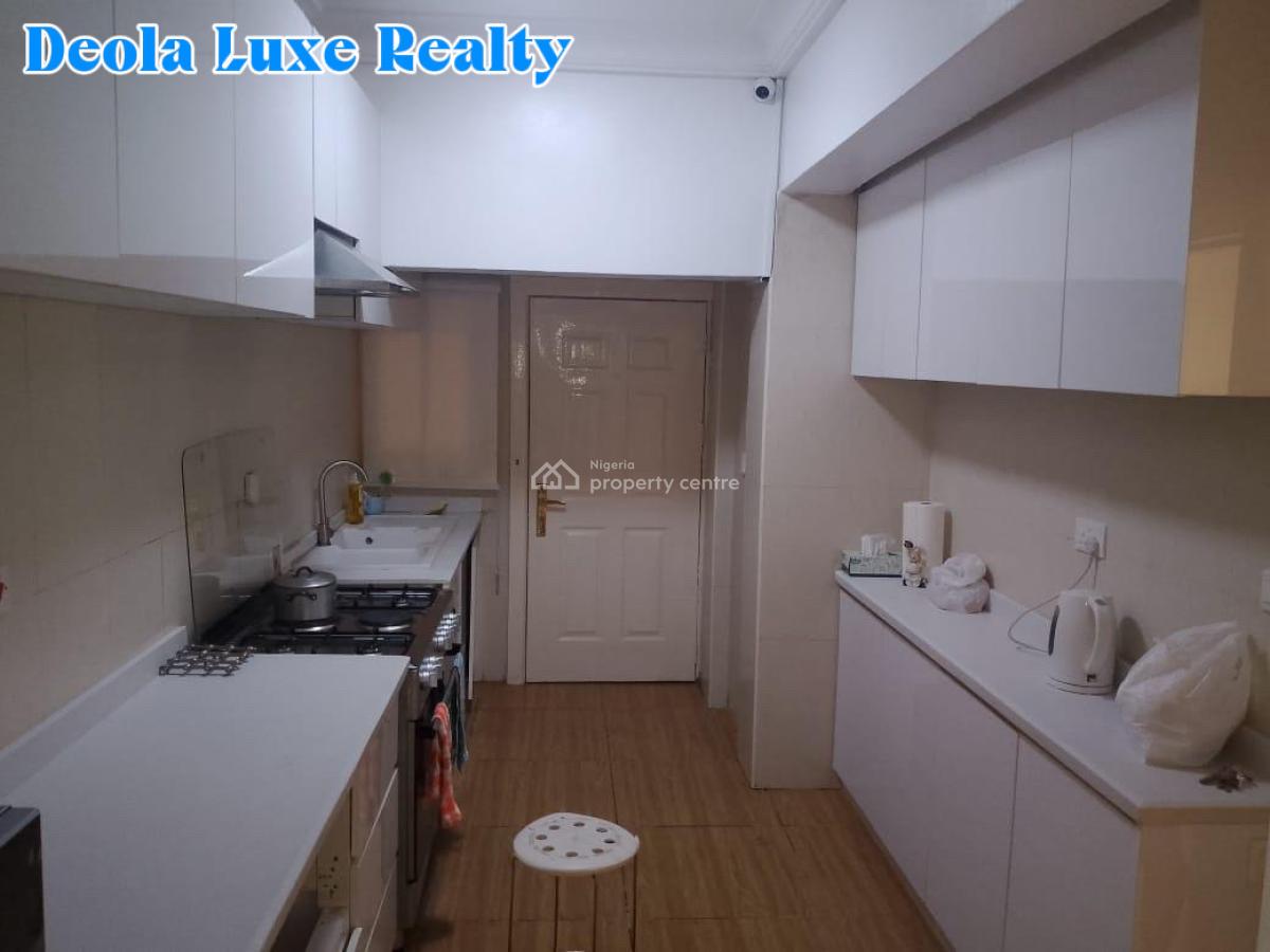 3 Bedroom Luxury Flat with a Room Servant Quarter, Ikoyi, Lekki, Lagos, House for Sale