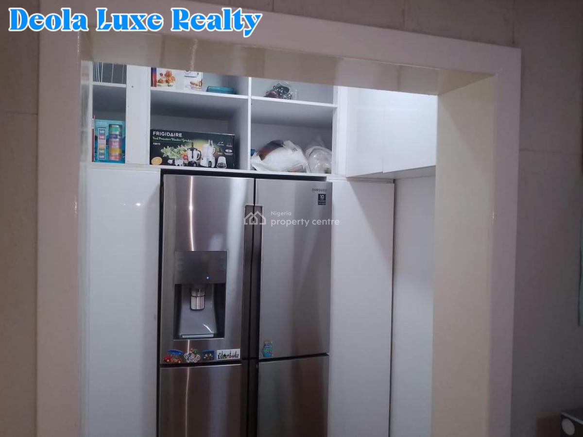 3 Bedroom Luxury Flat with a Room Servant Quarter, Ikoyi, Lekki, Lagos, House for Sale