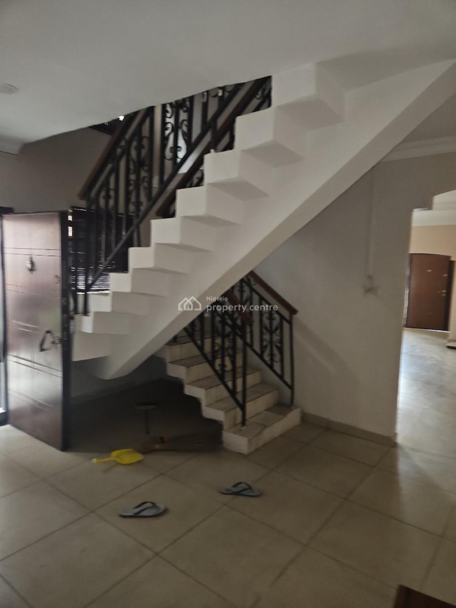 Luxury 4 Bedroom, Adagun Odo, Ire Akari, Isolo, Lagos, Flat / Apartment for Sale