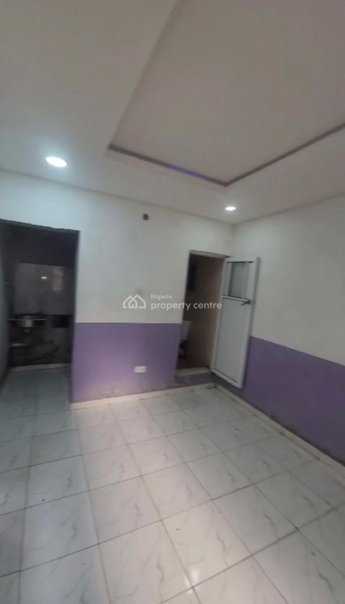 Well Maintained Roomself with Pop and Gated Compound, Gbagada, Lagos, Self Contain (single Rooms) for Rent