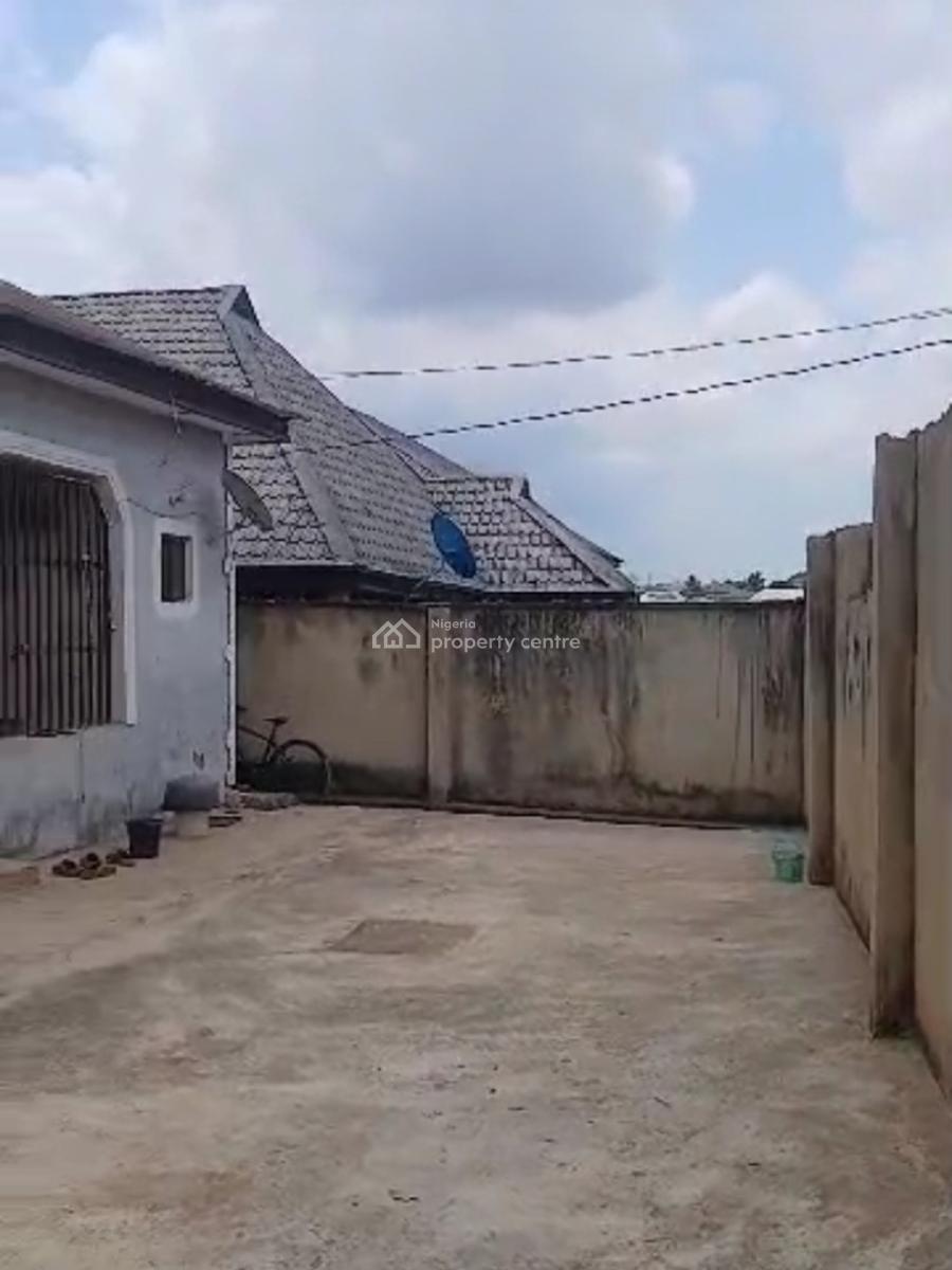 3 Bedrooms Bungalow on Half Plot of Land, Radio Itamaga, Ikorodu, Lagos, Detached Bungalow for Sale