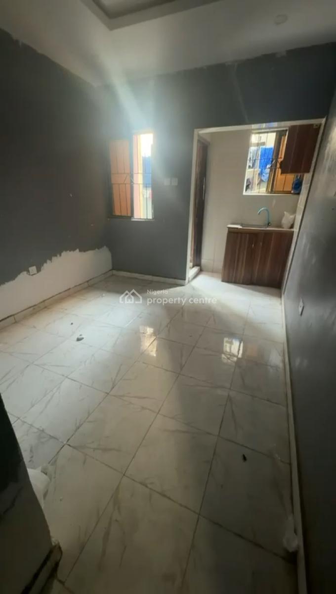 Neatly Used Room Self-contained in, Sabo, Yaba, Lagos, Self Contain (single Rooms) for Rent