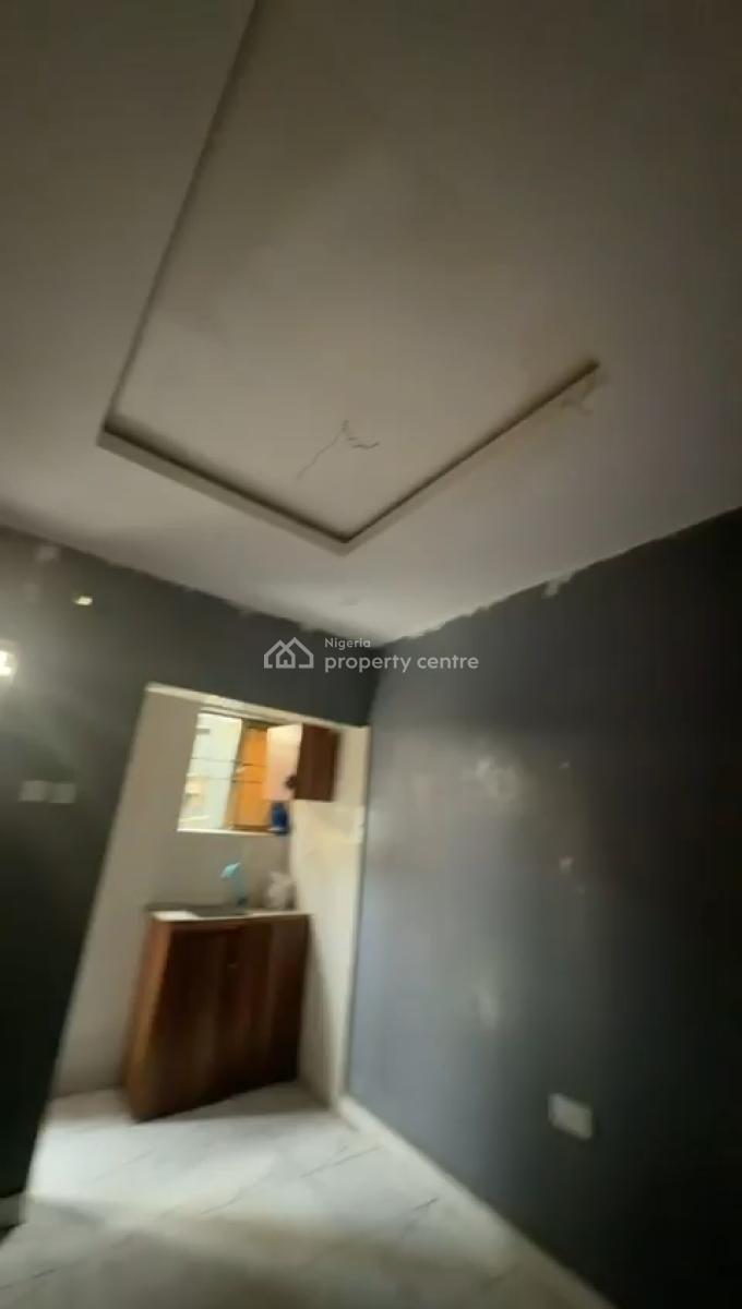 Neatly Used Room Self-contained in, Sabo, Yaba, Lagos, Self Contain (single Rooms) for Rent