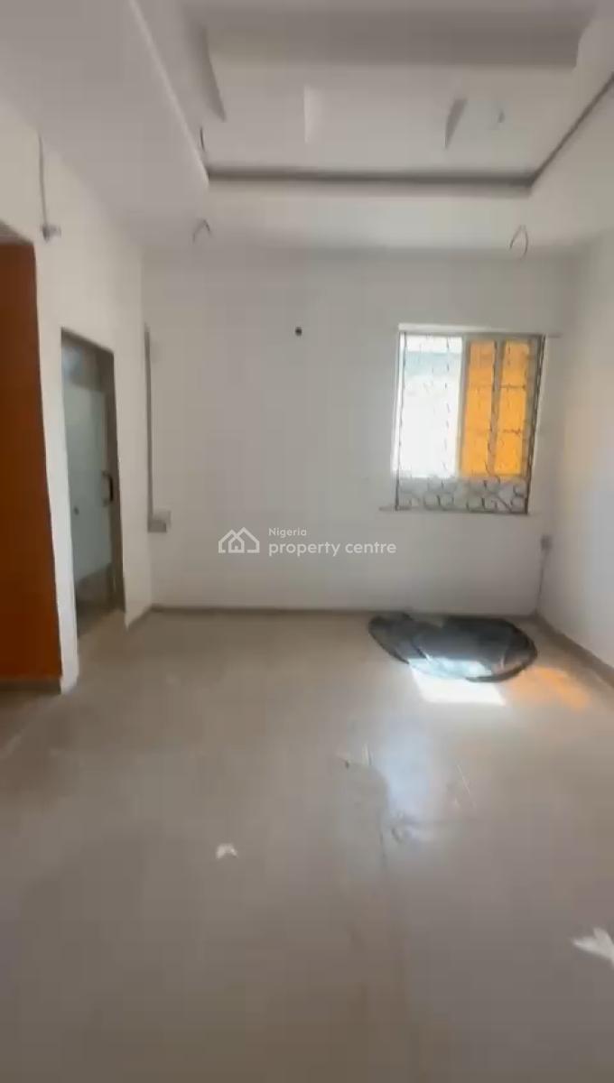 Spacious Standard Mini Flat Upstairs, Abule Oja, Yaba, Lagos, Mini Flat (room and Parlour) for Rent