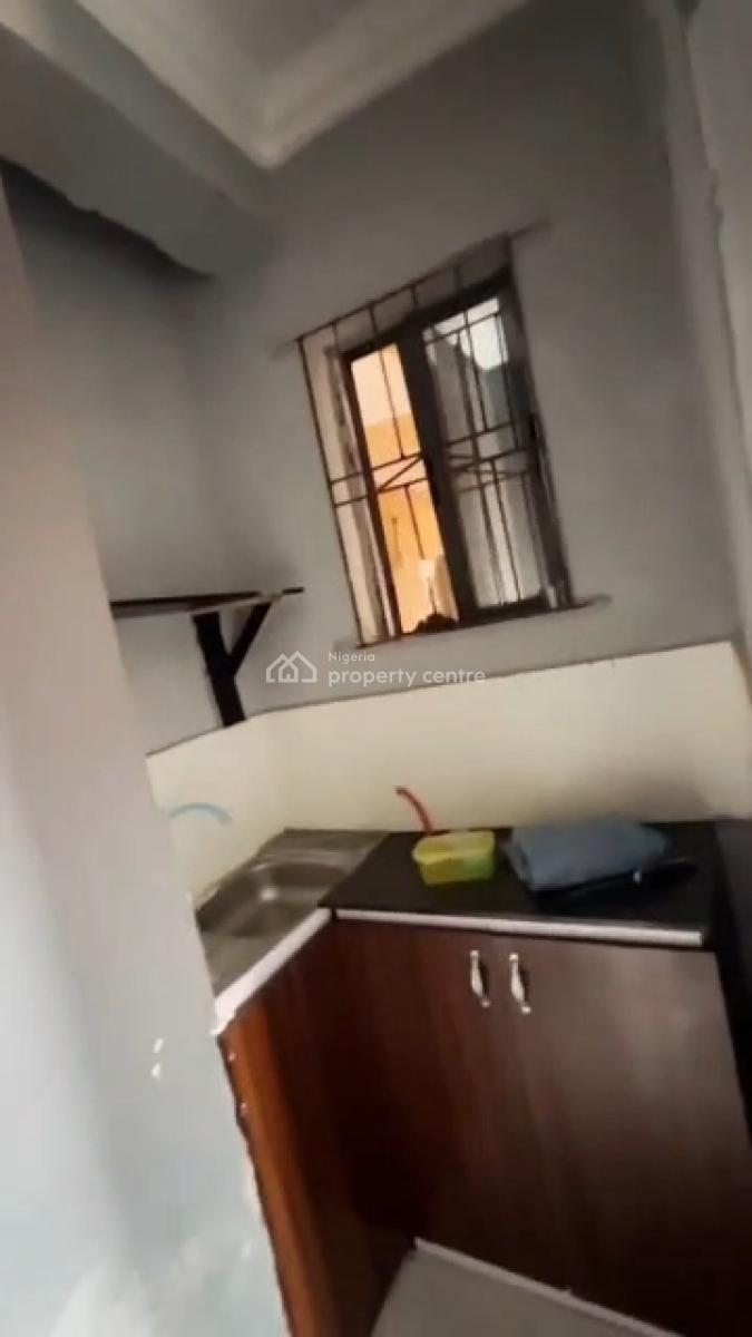 Executive Spacious Room Self Contained, Off Apata Road,, Shomolu, Lagos, Self Contain (single Rooms) for Rent