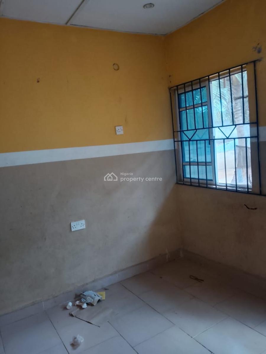 a Clean Room and Parlor Self Contain, Lucky Fiber Road, Ikorodu, Lagos, Flat / Apartment for Rent