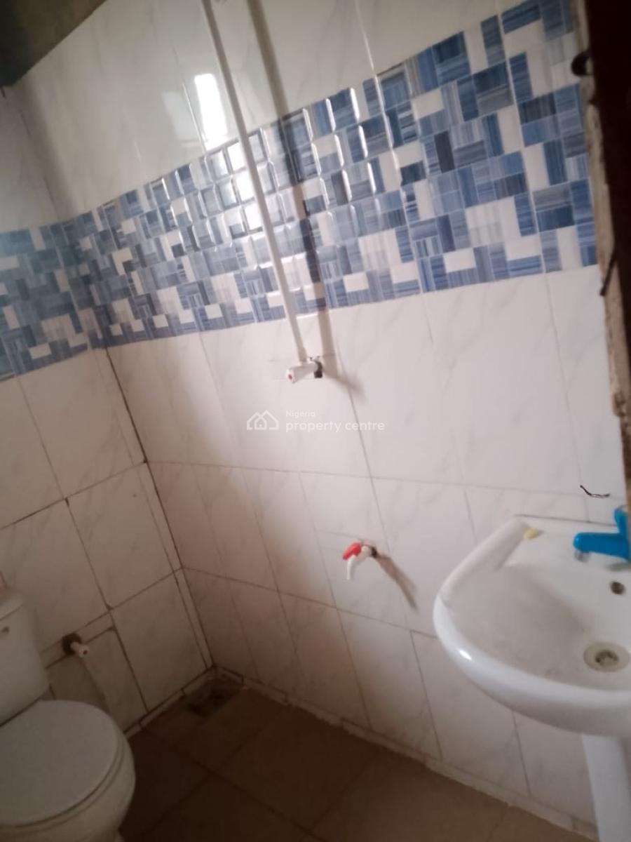 a Clean Room and Parlor Self Contain, Lucky Fiber Road, Ikorodu, Lagos, Flat / Apartment for Rent