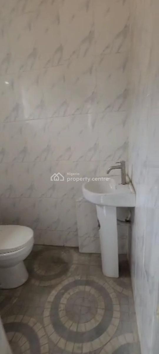 Brand New 2-bedroom Apartment, Alagomeji, Yaba, Lagos, Flat / Apartment for Rent