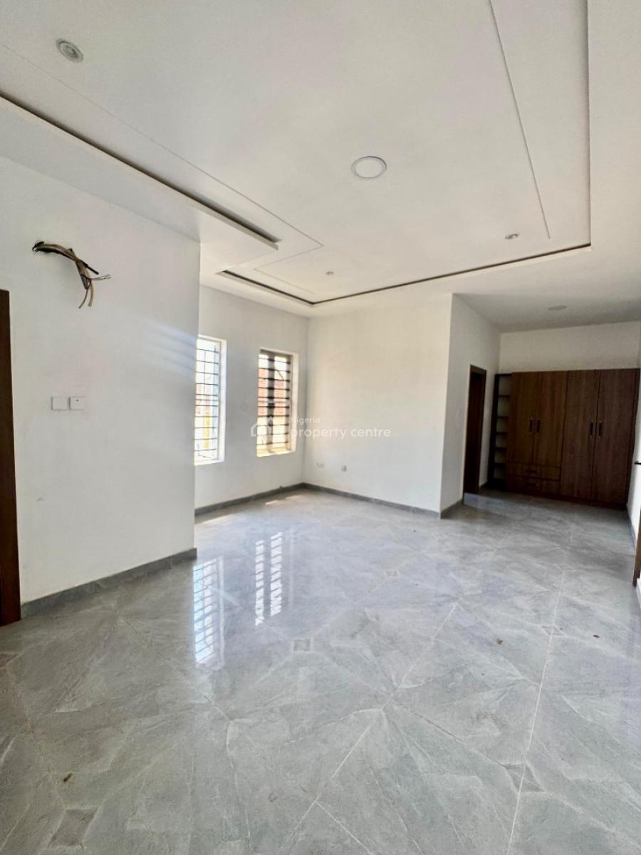 Fully Serviced with 24/7 Power: on 2 Floors with B Q, Lekki Phase 1, Lekki, Lagos, Terraced Duplex for Rent