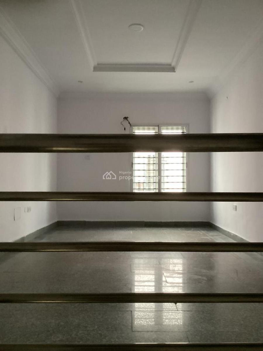 5 Bedroom Semi Detached with 2 Bq, Lekki Phase 1, Lekki, Lagos, Semi-detached Duplex for Rent