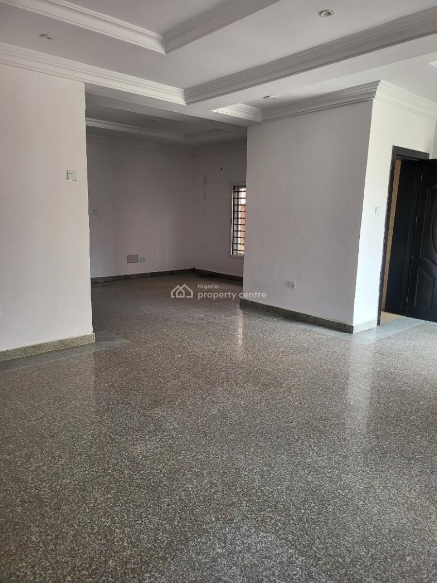 5 Bedroom Semi Detached with 2 Bq, Lekki Phase 1, Lekki, Lagos, Semi-detached Duplex for Rent