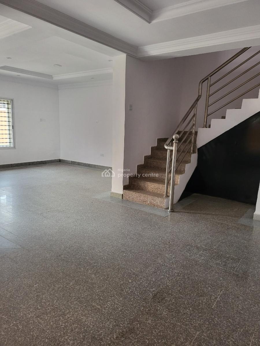 5 Bedroom Semi Detached with 2 Bq, Lekki Phase 1, Lekki, Lagos, Semi-detached Duplex for Rent