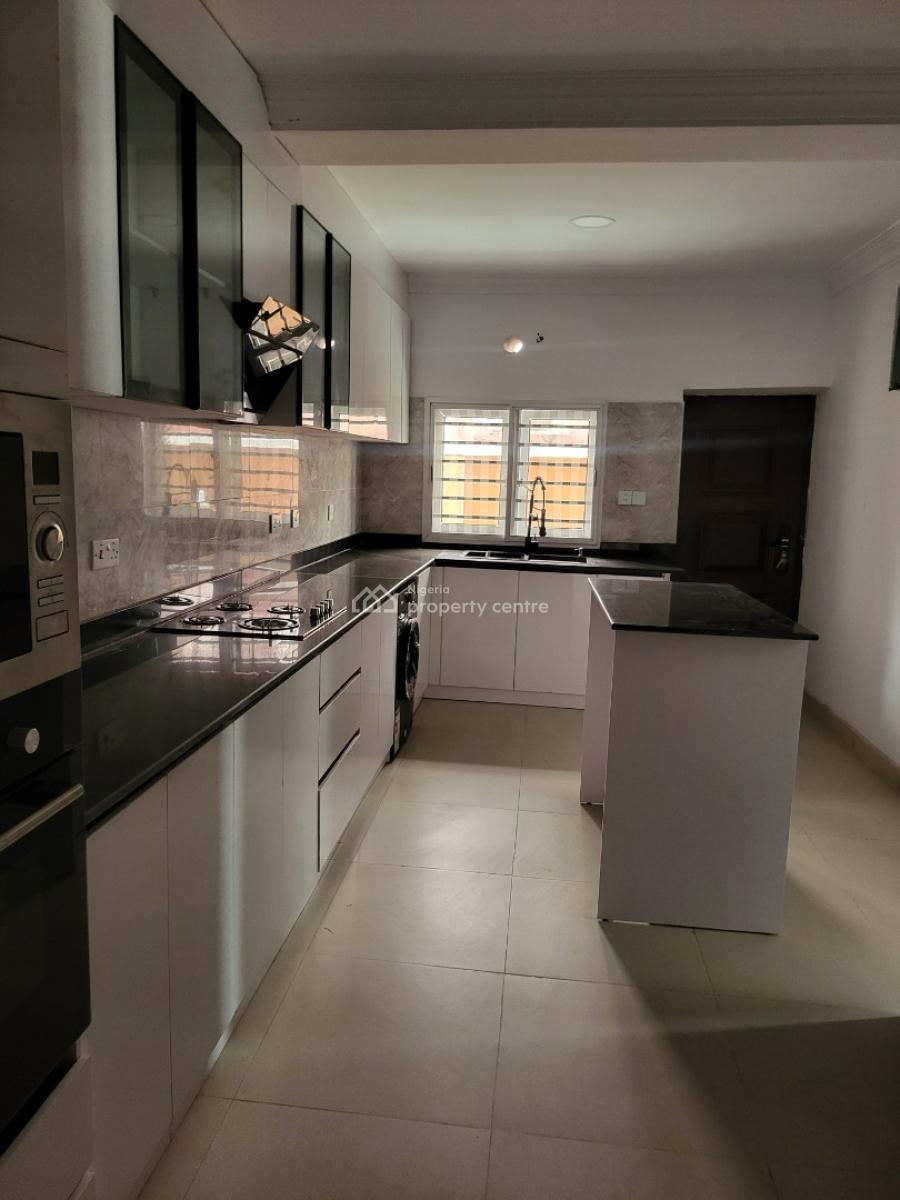 5 Bedroom Semi Detached with 2 Bq, Lekki Phase 1, Lekki, Lagos, Semi-detached Duplex for Rent