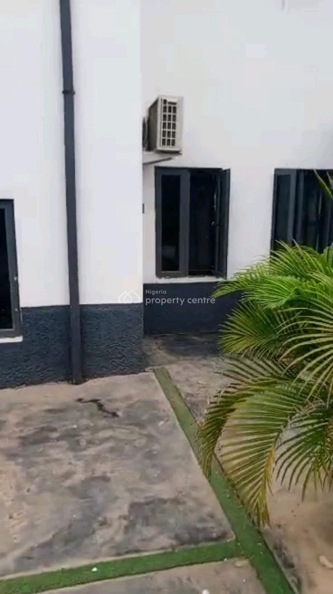 a Furnished 6 Bedroom Fully Detached Duplex with Bq, Guzape District, Abuja, Detached Duplex for Sale