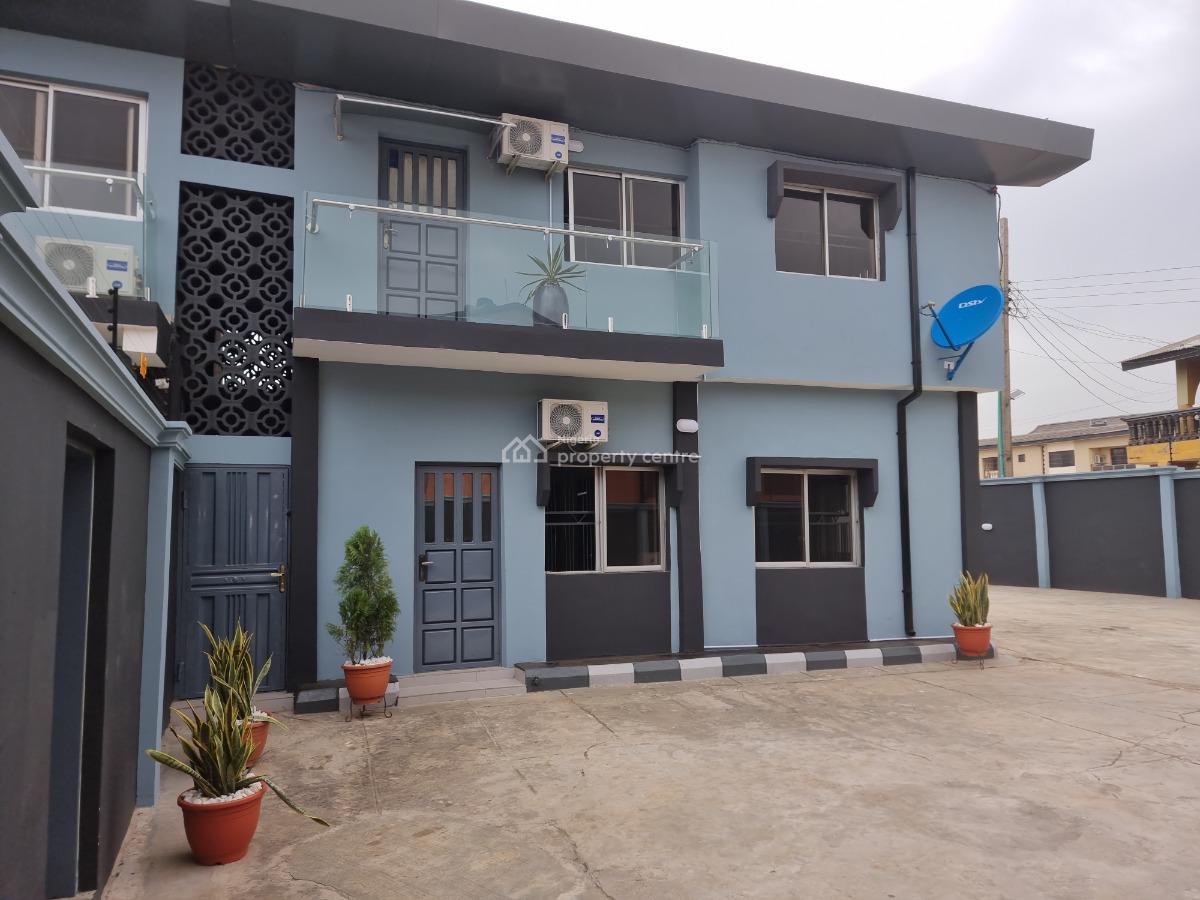 4 Bedrooom Flat Office Space with 2 Reception, Gra Road Sagamu, Sagamu, Ogun, Office Space for Rent