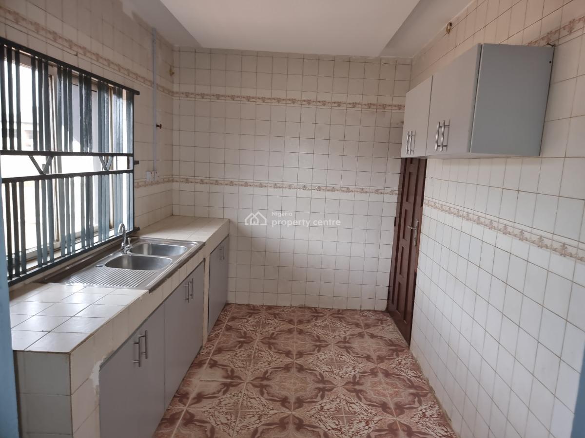 4 Bedrooom Flat Office Space with 2 Reception, Gra Road Sagamu, Sagamu, Ogun, Office Space for Rent