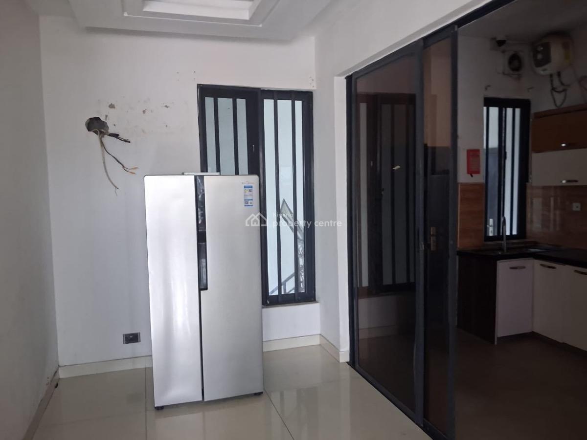 Well Maintained 3 Bedroom Apartment, Allen, Ikeja, Lagos, Flat / Apartment for Rent