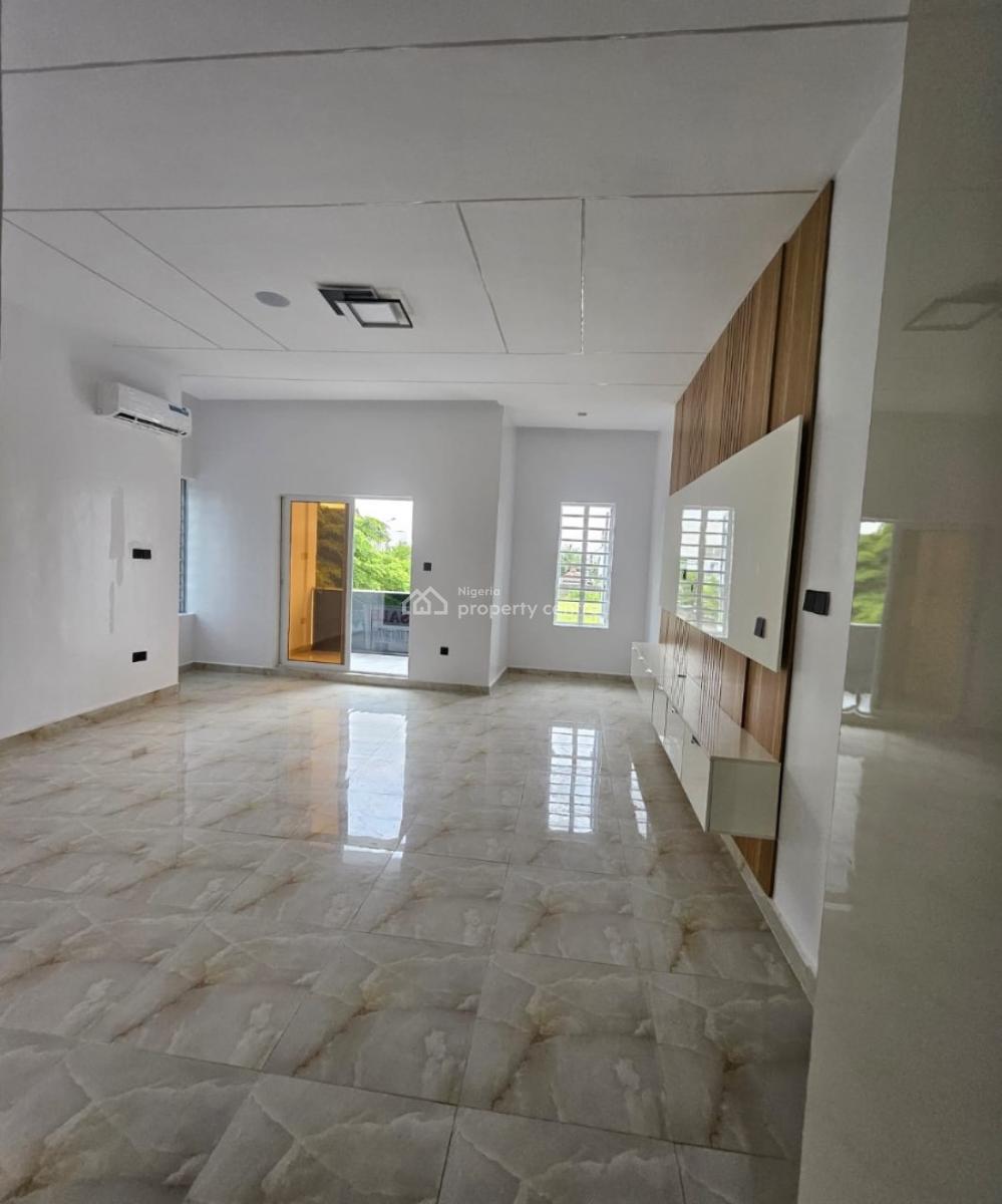 5bedroom with Bq and Big Sized Swimming Pool on 600sqm Land, Pinnock Beach, Osapa, Lekki, Lagos, Semi-detached Duplex for Sale