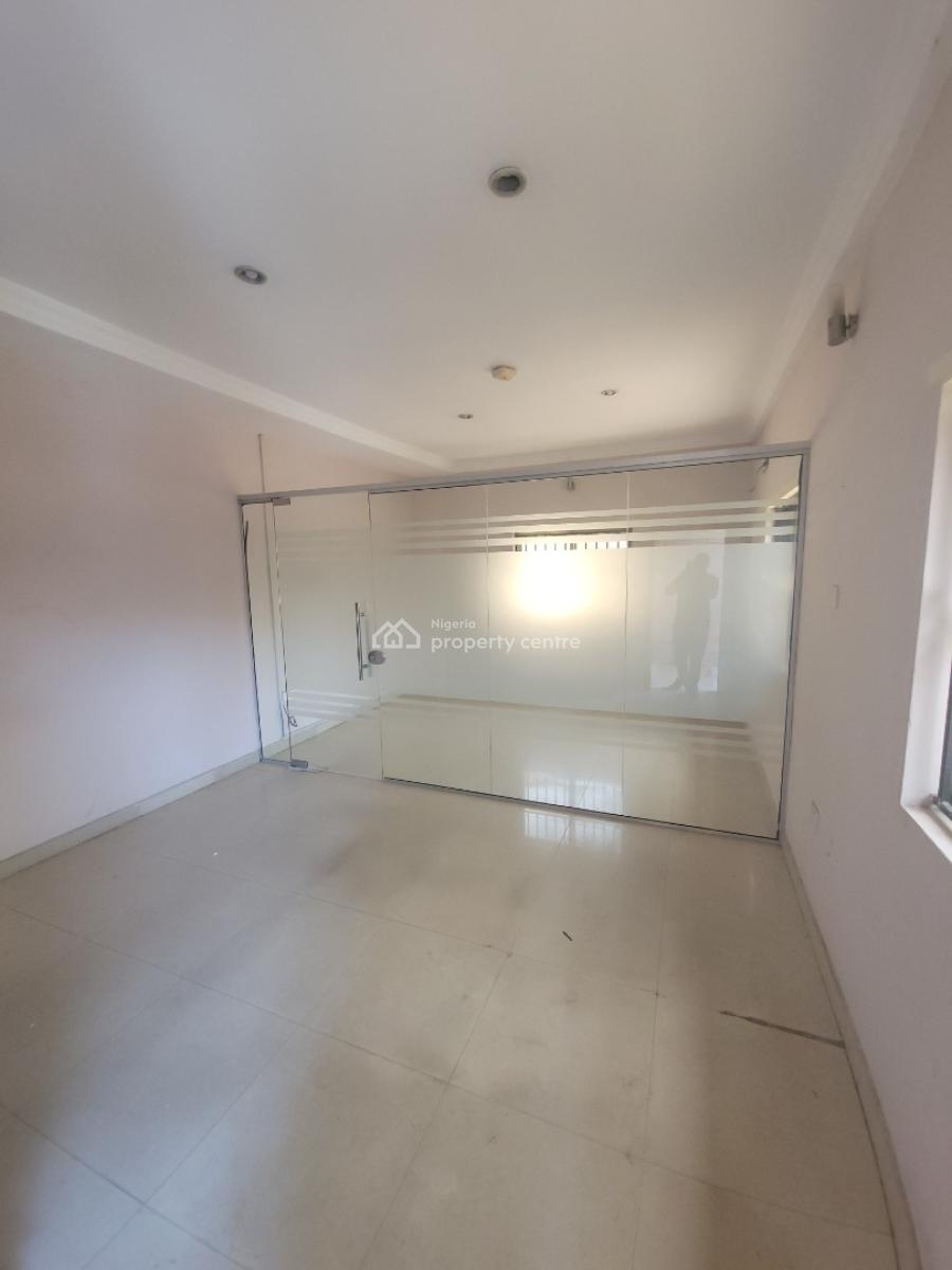 5bedroom Semi Detached Duplex for Office Use in Lekki Phase 1, Lekki Phase 1, Lekki, Lagos, Semi-detached Duplex for Rent