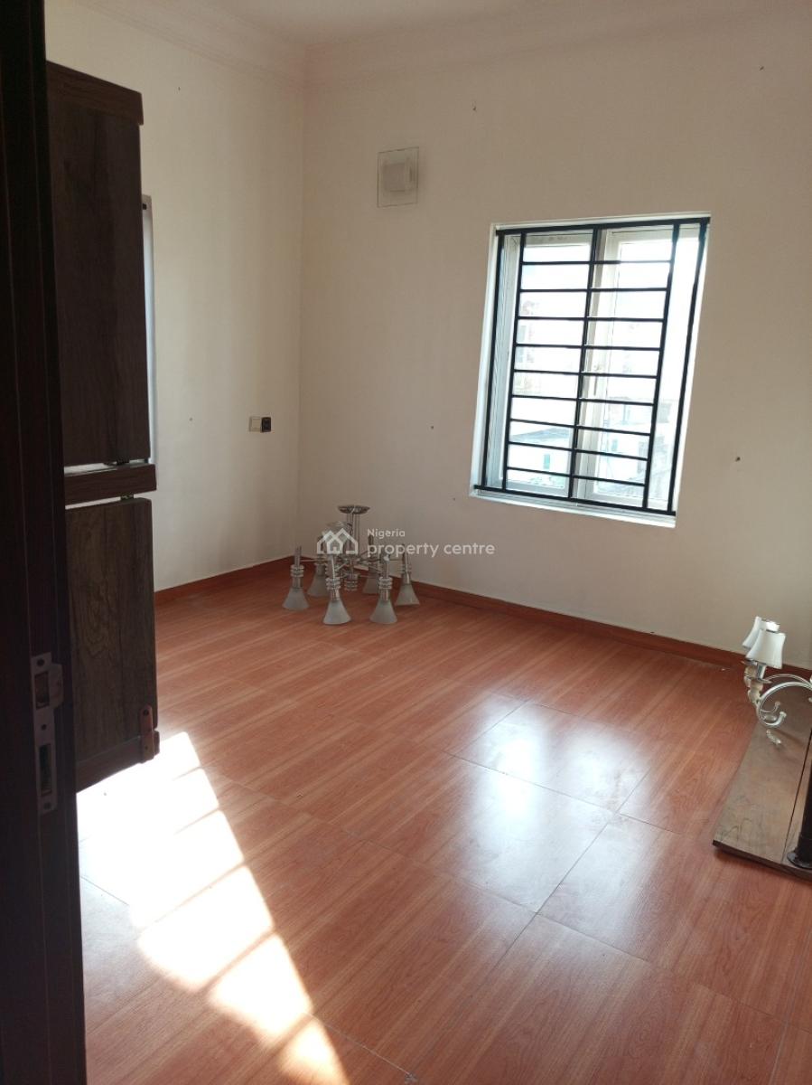 Massive 5bedroom with 6cars Space, Playground, Bq, Ikota, Lekki, Lagos, Detached Duplex for Sale