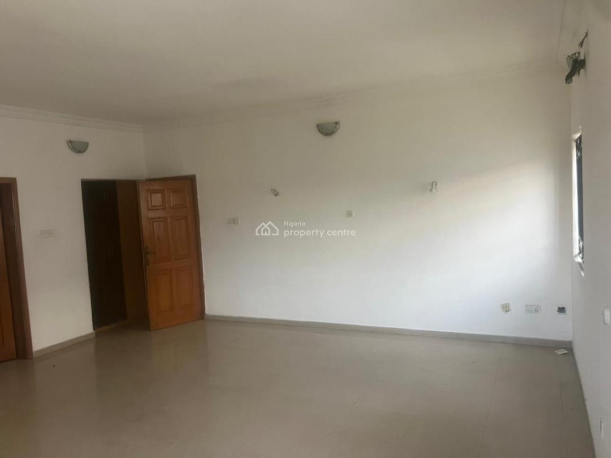 Self Service Self Compound and Spacious 4 Bedroomsemi Detached, Lekki Phase 1, Lekki, Lagos, Semi-detached Duplex for Rent