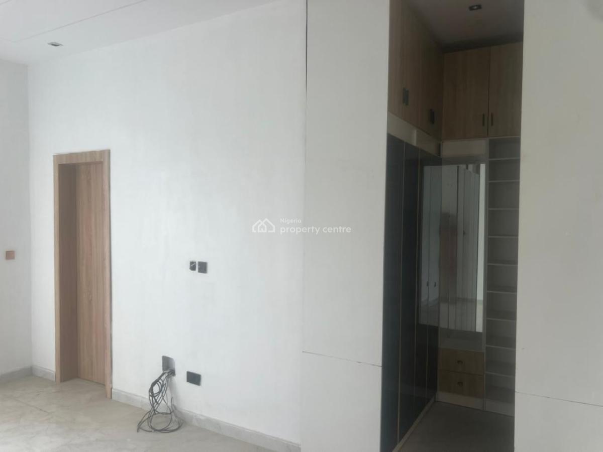 Self Compound 4 Bedroom Terrace Duplex, Ikota, Lekki, Lagos, Terraced Duplex for Sale