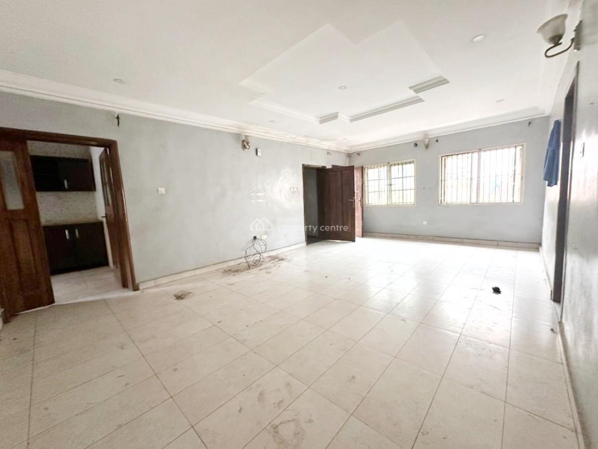 Luxury 3 Bedroom Flat, Gra Phase 1, Magodo, Lagos, Flat / Apartment for Rent