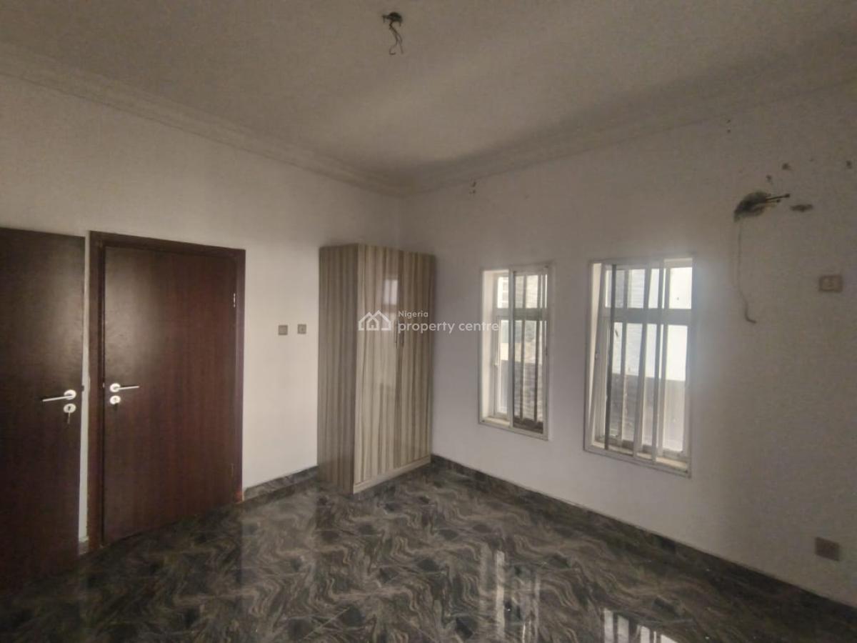 Standard Ensuit 3 Bedroom Spacious Apt Upfloor, Orchid Hotel Road Near The Coastal Road, Lekki, Lagos, Flat / Apartment for Rent