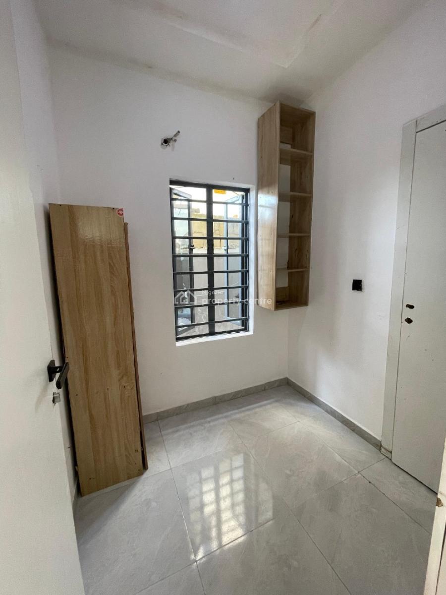 Standard Boys Quarter, Orchid Road Lekki Lagos, Lekki, Lagos, Self Contain (single Rooms) for Rent