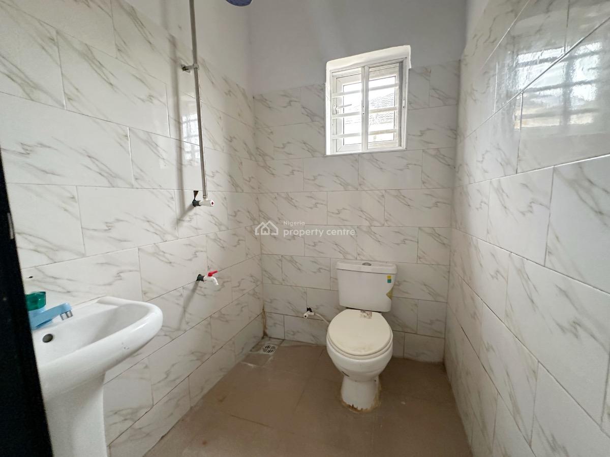 Luxury 2 Bedroom Flat, Extension, Omole Phase 2, Ikeja, Lagos, Flat / Apartment for Sale