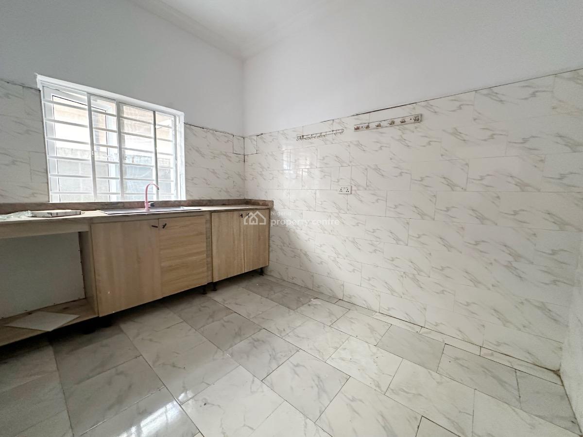 Luxury 2 Bedroom Flat, Extension, Omole Phase 2, Ikeja, Lagos, Flat / Apartment for Sale