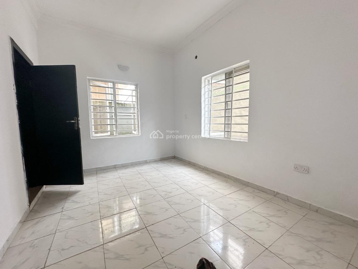 Luxury 2 Bedroom Flat, Extension, Omole Phase 2, Ikeja, Lagos, Flat / Apartment for Sale