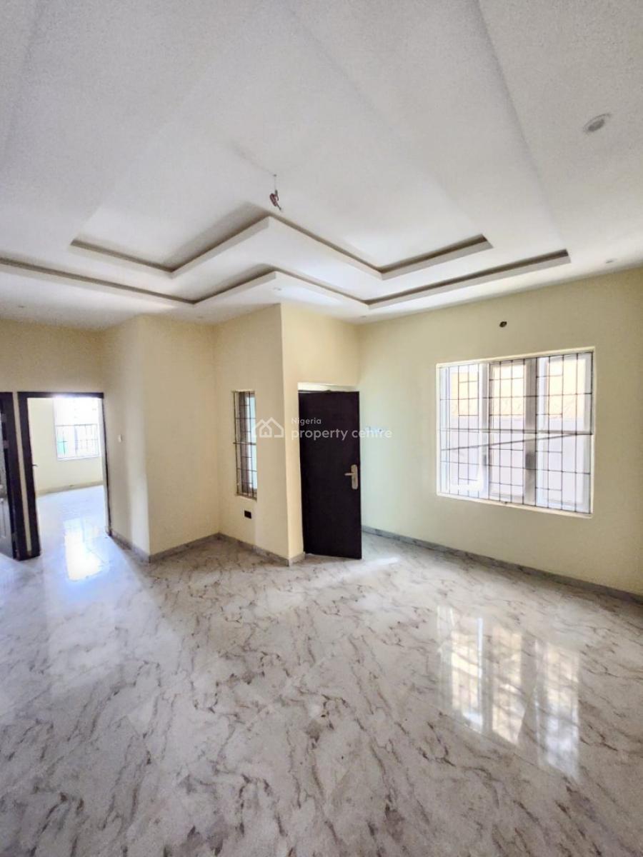 2 Bedroom Apartment in an Estate, Lekki Phase1, Lekki Phase 1, Lekki, Lagos, Flat / Apartment for Rent