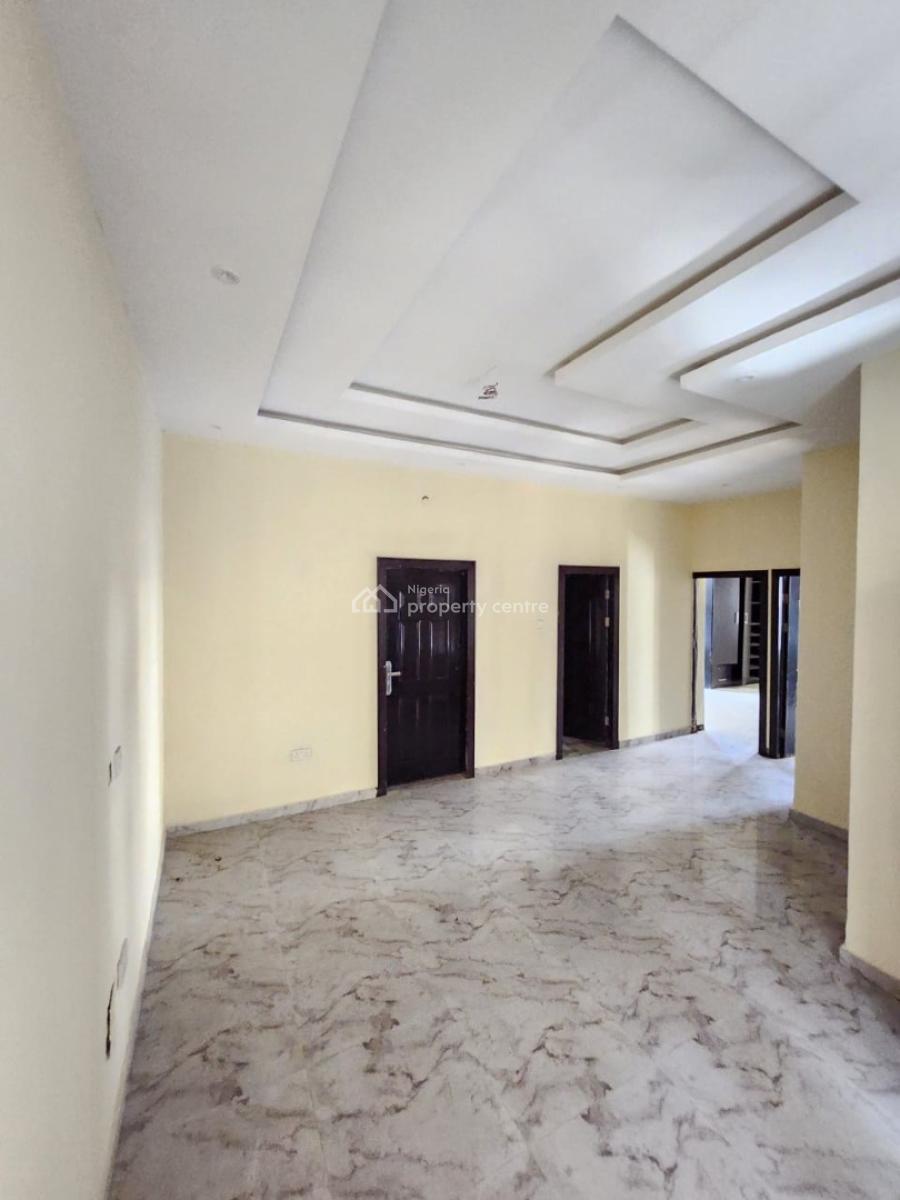 2 Bedroom Apartment in an Estate, Lekki Phase1, Lekki Phase 1, Lekki, Lagos, Flat / Apartment for Rent