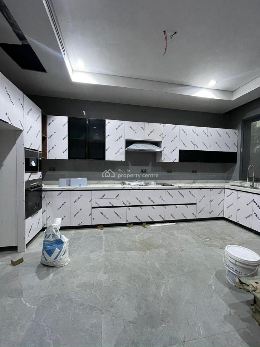 Spacious  6 Bedroom Fully  Detached Duplex with Pool, Gym, Study Room,, Swimming Pool• Gym• Entertainment Area• 2bq• Ensuite Rooms • Aesthetic, Old Ikoyi, Ikoyi, Lagos, Detached Duplex for Sale