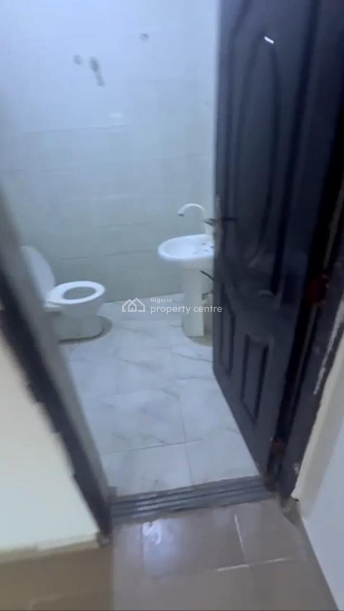 Spacious 1 Bedroom Available, Naf Valley Estate Asokoro, Asokoro District, Abuja, Mini Flat (room and Parlour) for Rent