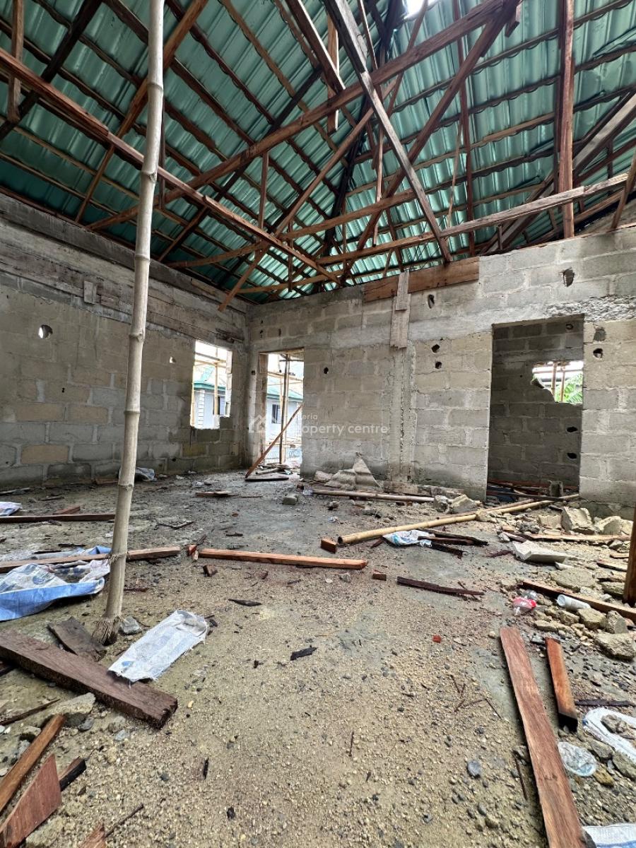 4bedroom Semi Detached House, Rumuodara, Port Harcourt, Rivers, Semi-detached Duplex for Sale