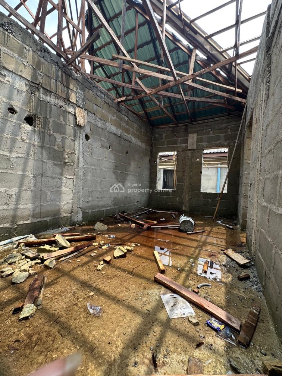 4bedroom Semi Detached House, Rumuodara, Port Harcourt, Rivers, Semi-detached Duplex for Sale