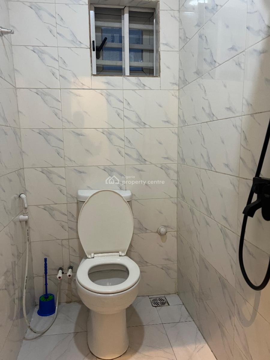 Decent Well Ventilated , Fully Furnished and Serviced Studio Apartment, Jibowu, Yaba, Lagos, Self Contain (single Rooms) for Rent