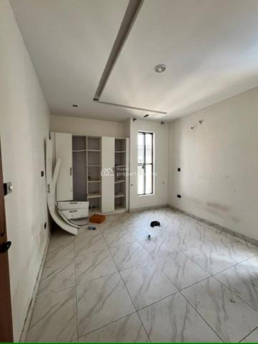 2 Bedroom Apartment, Ologolo, Lekki, Lagos, Flat / Apartment for Rent
