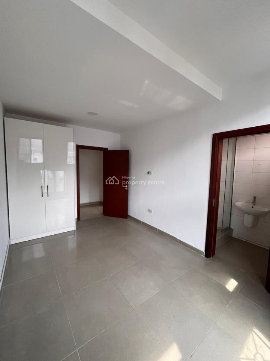 Luxury 3 Bedroom Apartment with Bq, Lekki Phase 1, Lekki, Lagos, Flat / Apartment for Sale