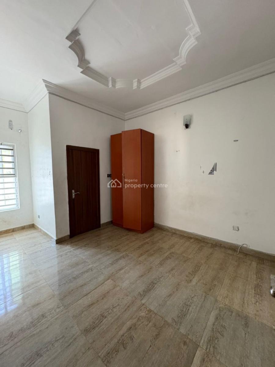 Room Upstairs Location: Ivy Homes Lekky County Ikota., Ivy Homes Lekky County Ikota, Ikota, Lekki, Lagos, Flat / Apartment for Rent