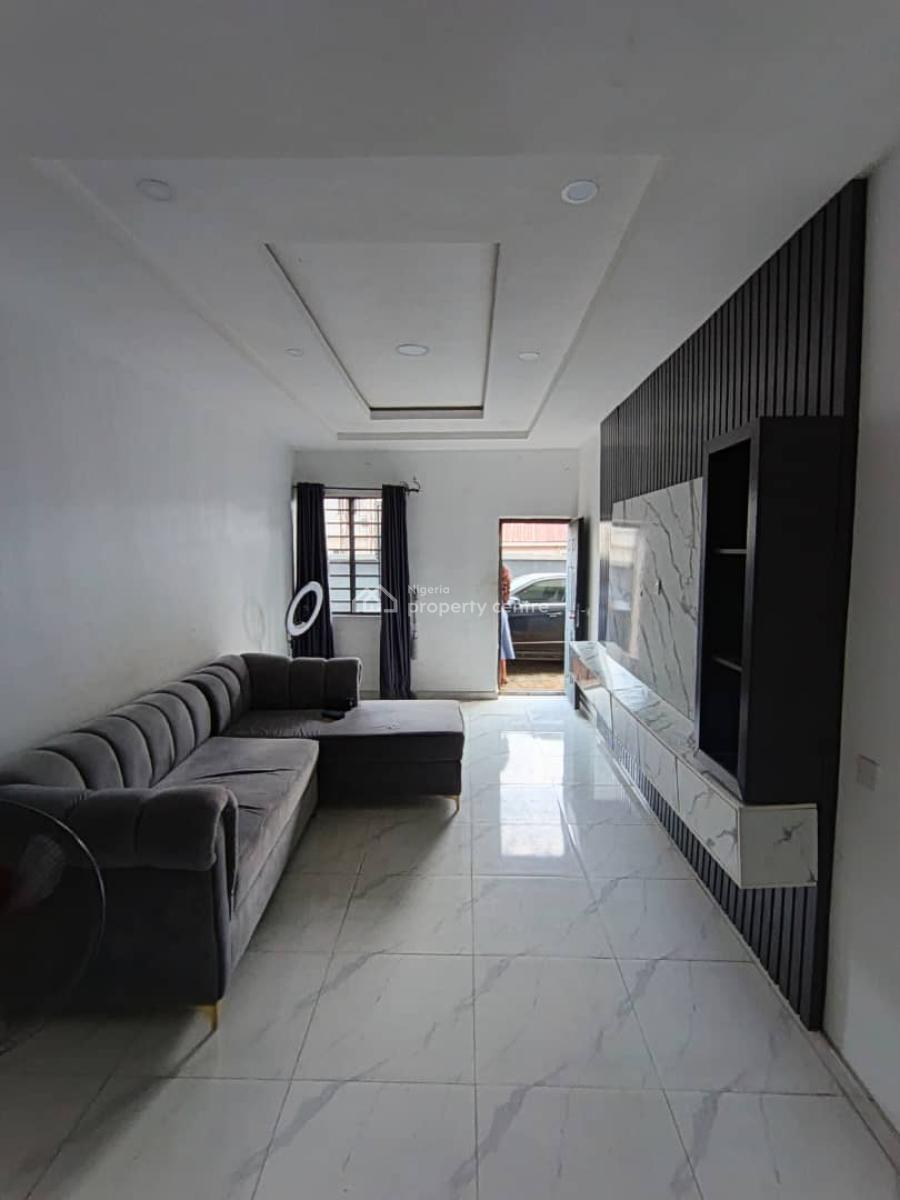 Standard Room Selfcon Inside a Shared 2 Bedroom Apartment, Behind Land Wey Building, Sangotedo, Ajah, Lagos, Self Contain (single Rooms) for Rent