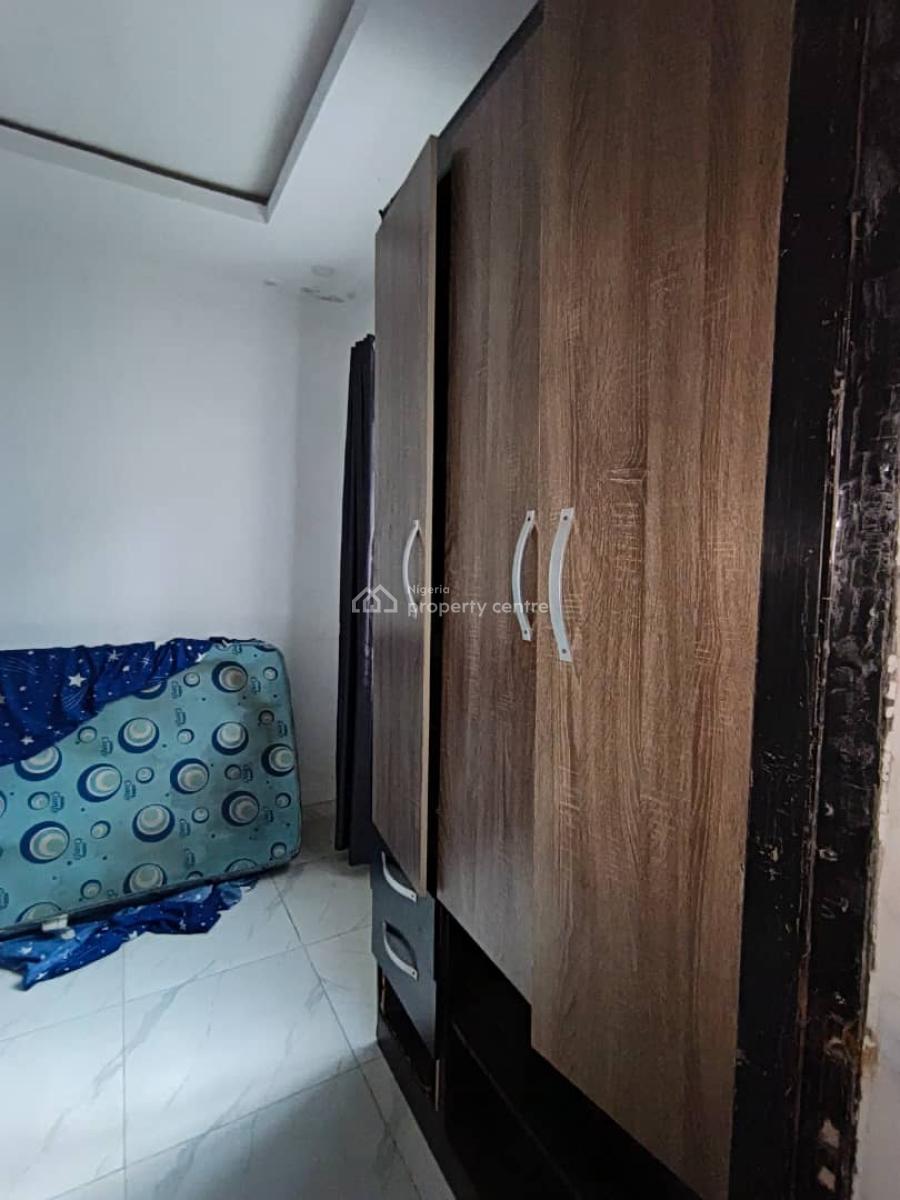 Standard Room Selfcon Inside a Shared 2 Bedroom Apartment, Behind Land Wey Building, Sangotedo, Ajah, Lagos, Self Contain (single Rooms) for Rent