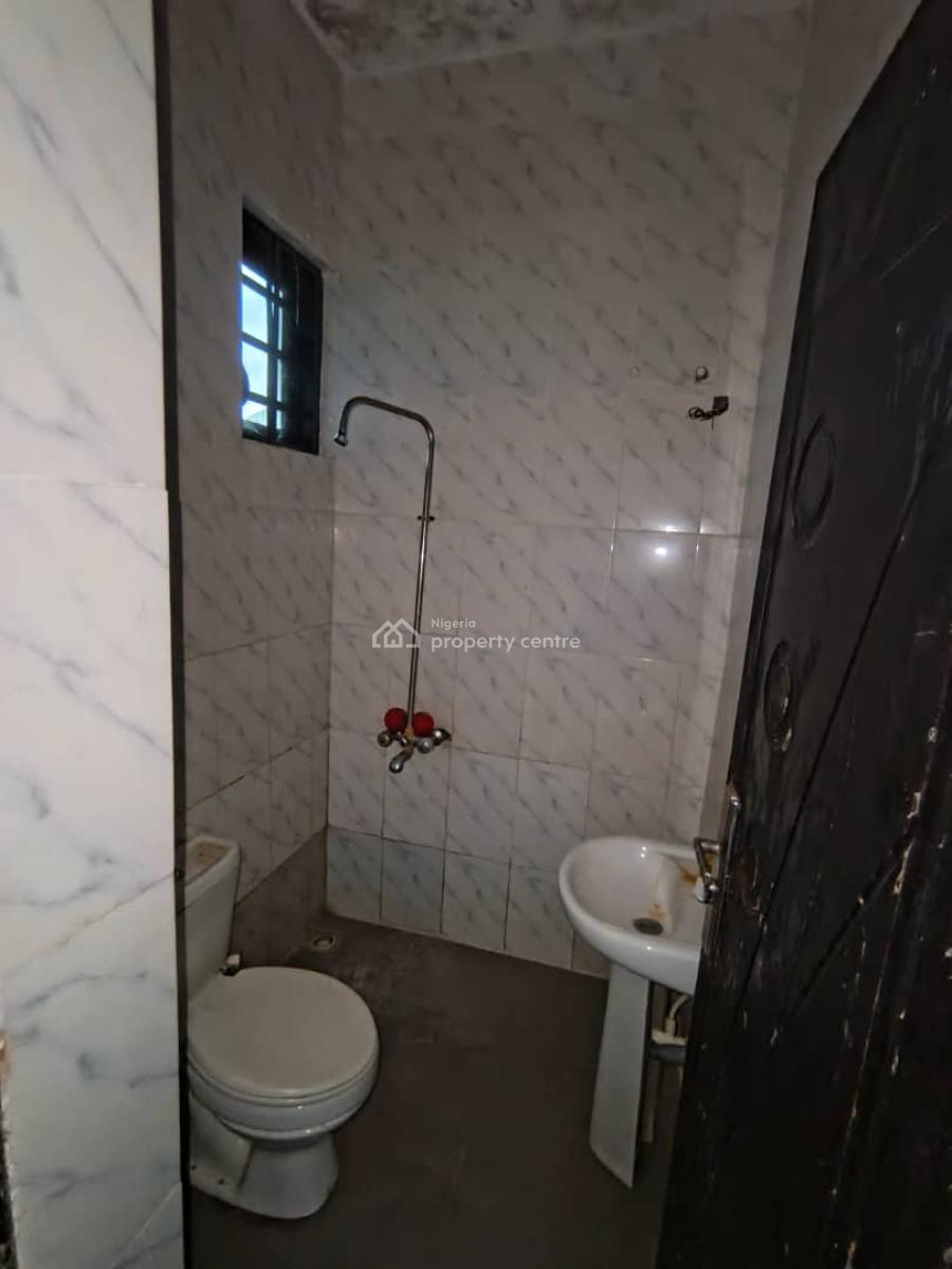 Standard Room Selfcon Inside a Shared 2 Bedroom Apartment, Behind Land Wey Building, Sangotedo, Ajah, Lagos, Self Contain (single Rooms) for Rent