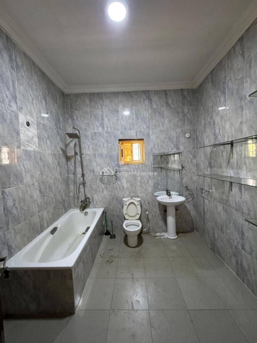 4 Bedroom Duplex with Bq, Lekki Phase 1, Lekki, Lagos, Semi-detached Duplex for Rent