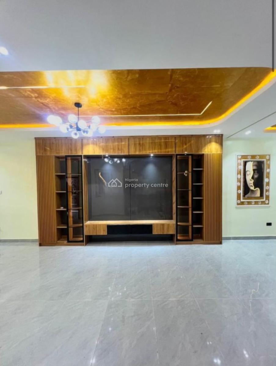 Well Maintained 5 Bedroom Terrace Duplex with Bq, Osapa, Lekki, Lagos, Terraced Duplex for Sale